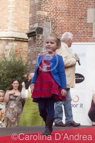 _QPE5502catwalk sept2011.jpg